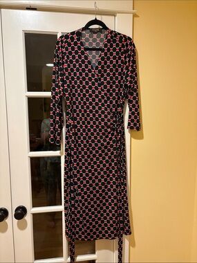 Renee C. Black Dress with Red Dot Geometric Print